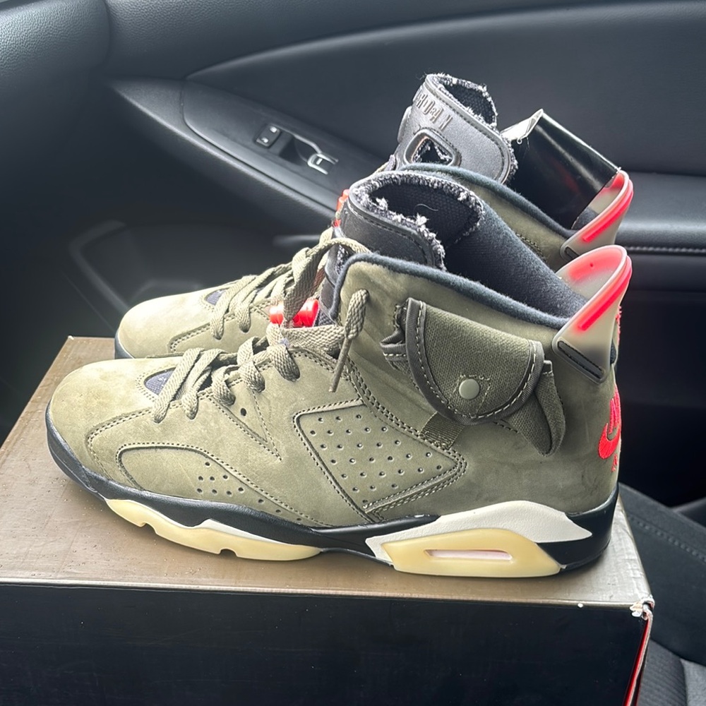 Travis Scott 6’s Olive